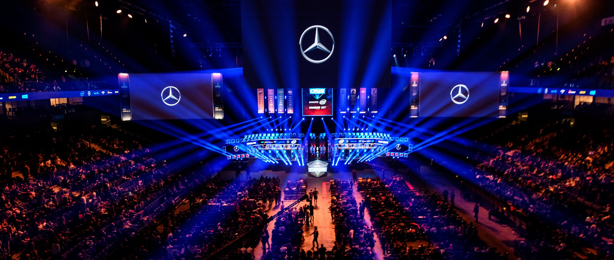 Cum poti participa la turneele de esports?