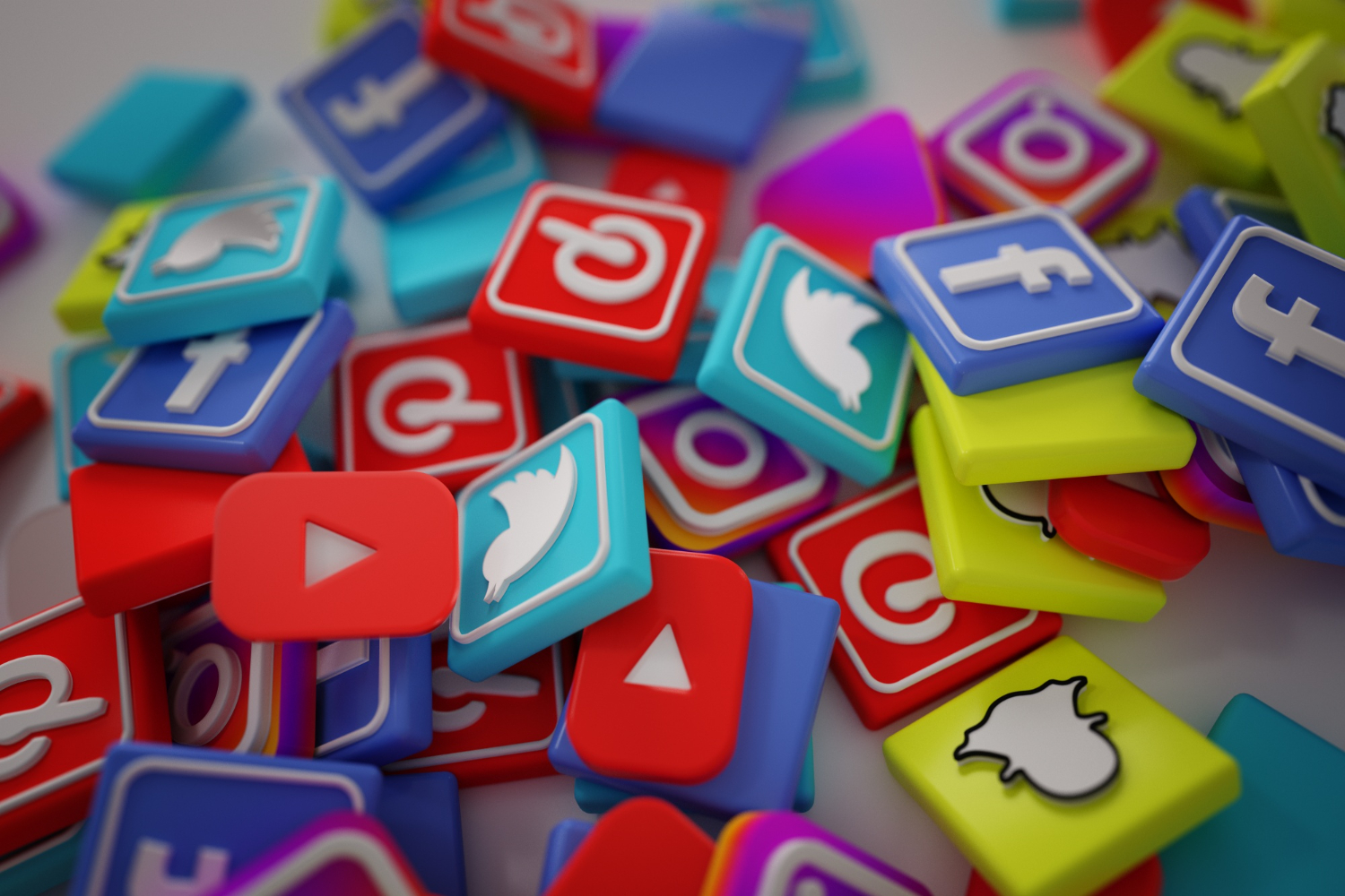 pile-3d-popular-social-media-logos